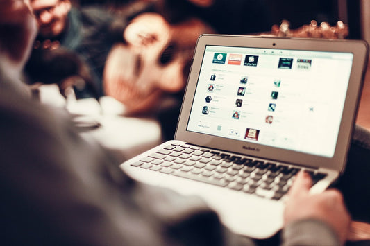 Guide to Selling, Exchanging, or Donating Used Clothes Online
