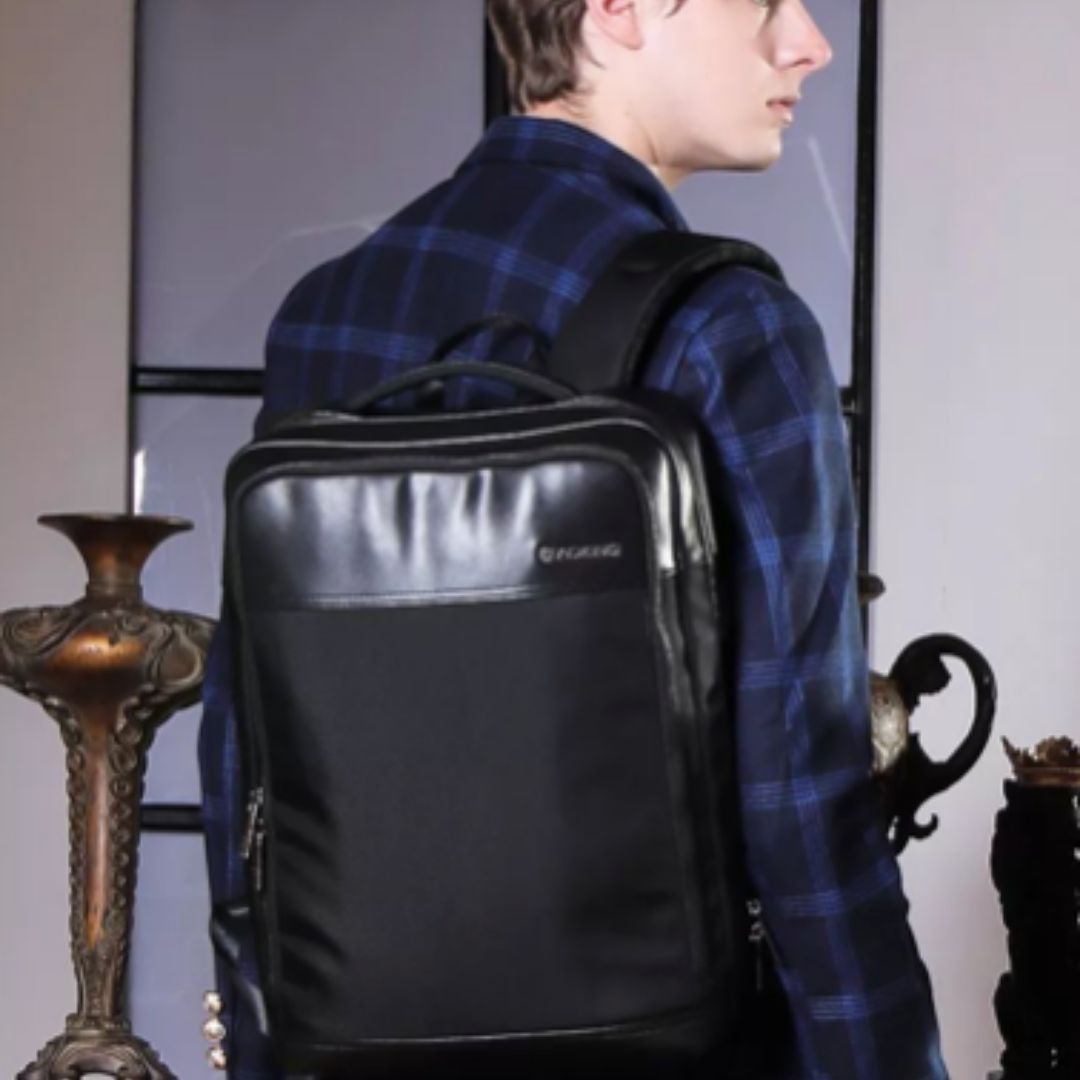 How to Choose the Best Backpack for Working Professionals