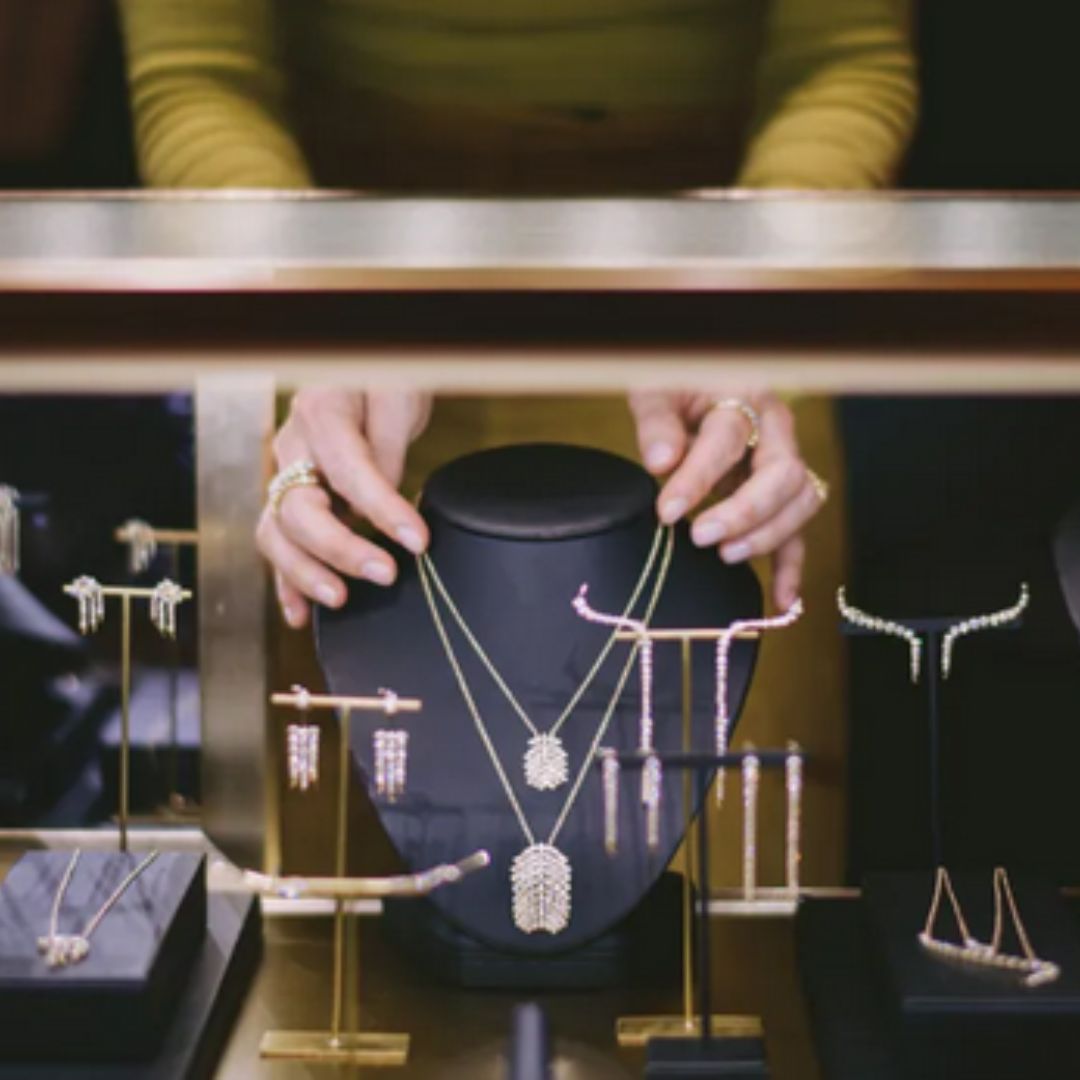 5 Steps to Launch a Jewelry Store Successfully