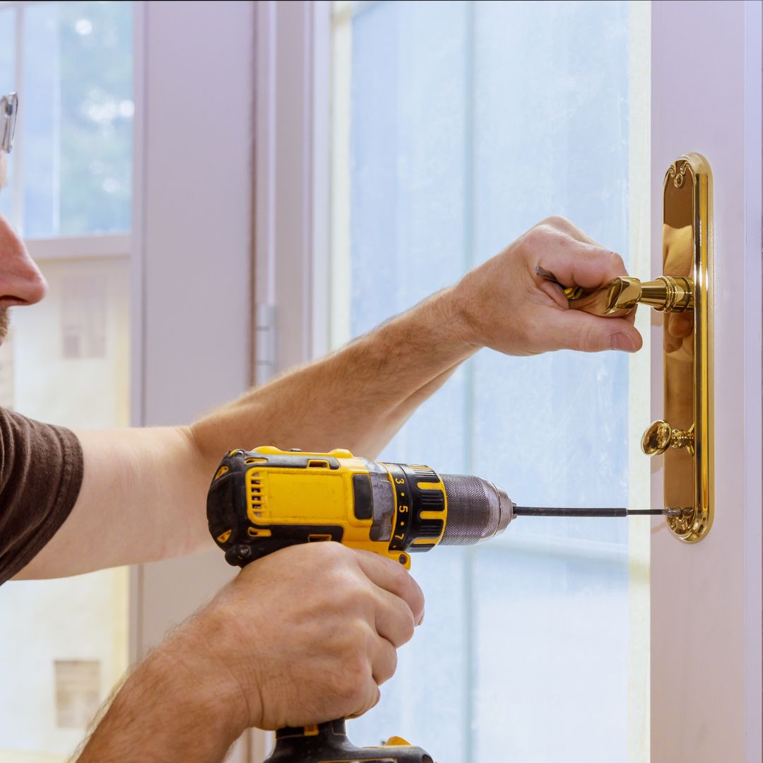 Essential Tips for Choosing the Right Locksmith Services