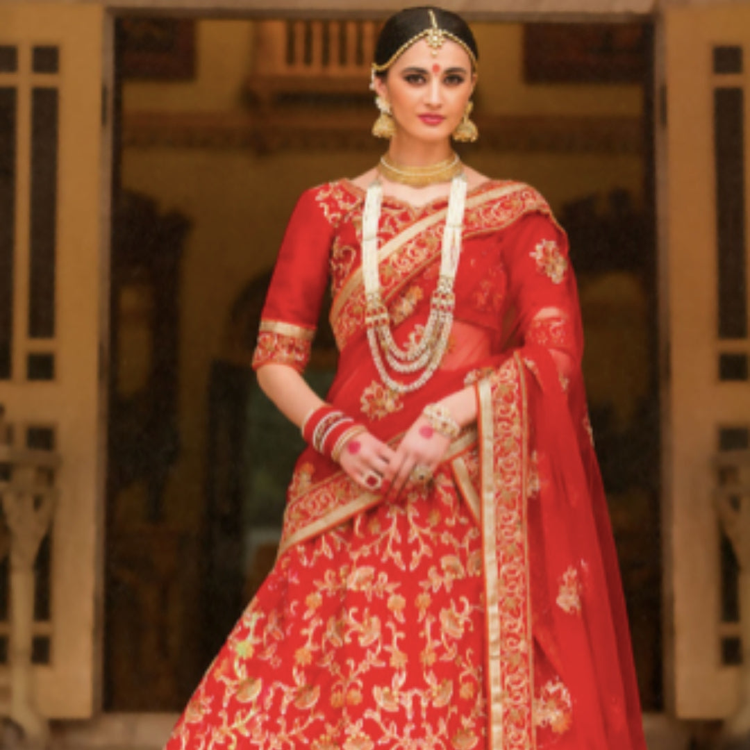 Reasons To Choose Wedding Saree Over Bridal Lehenga