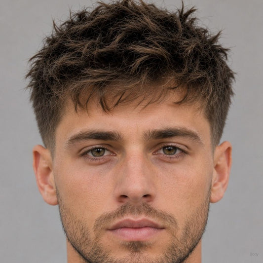 23 Messy Hairstyles for Men: Short, Curly, and Thick Hair Styles