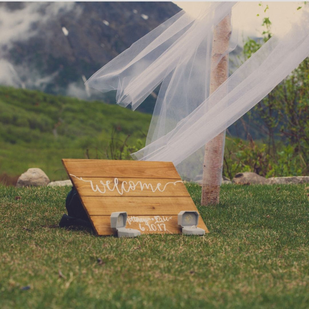 7 Ways to Decorate Your Wedding Venue on a Budget