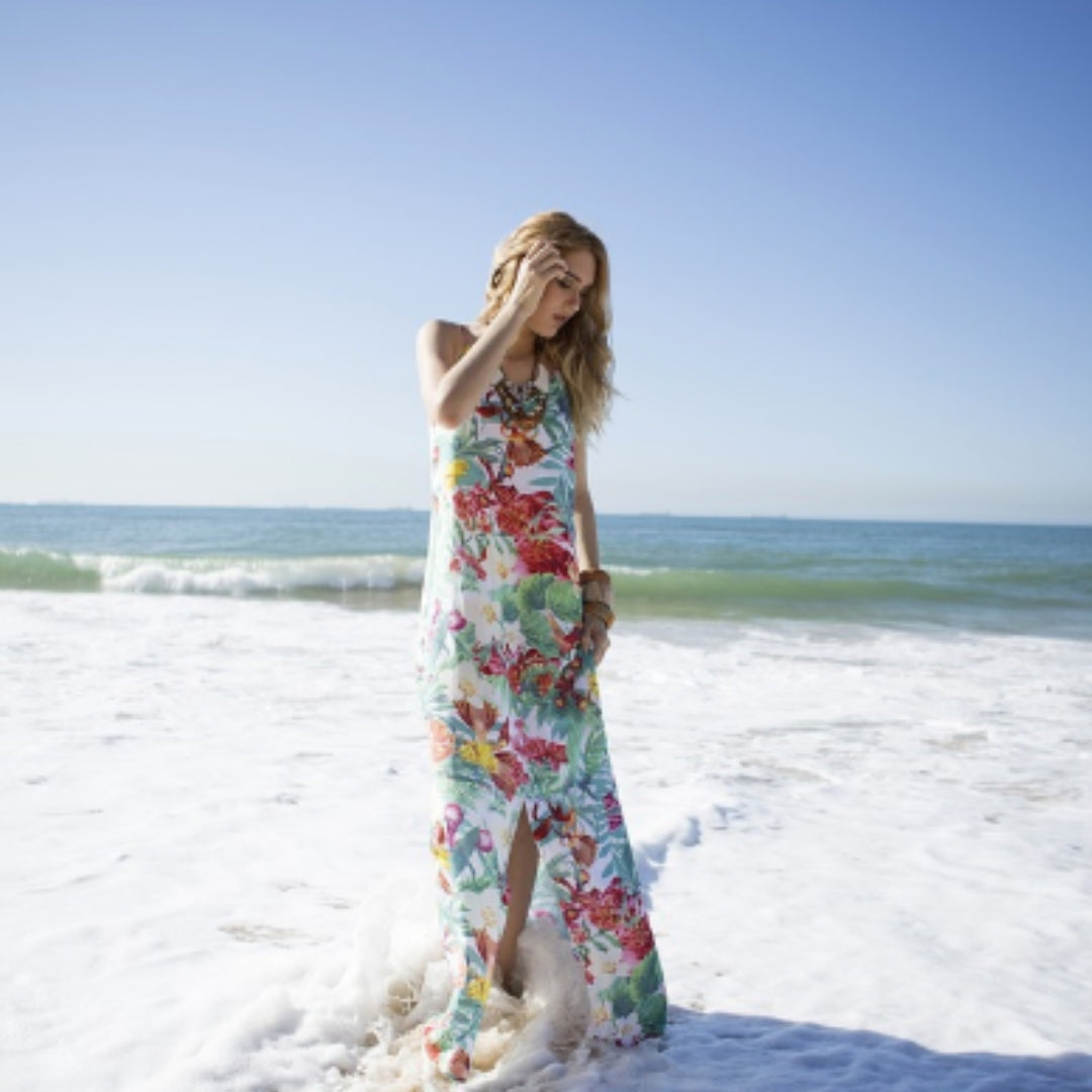 halter neck beach wedding dress Halter V-Neck Sleeveless Pleated Empire Waist A-Line Beach Wedding Dre   Loveiss