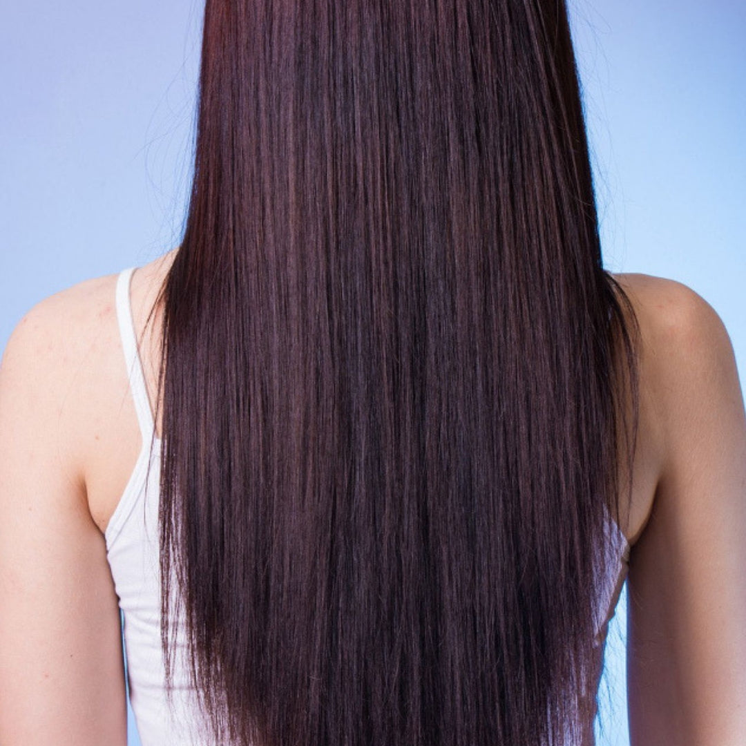 4 Signs You’re Washing Your Hair Wrong & How to Do It Right
