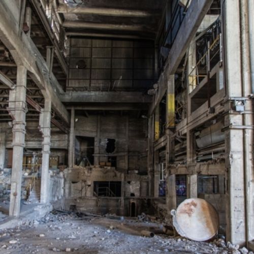 A Comparison between Dumpster Rental and Hiring Junk Removal Services: Which is Better for You?