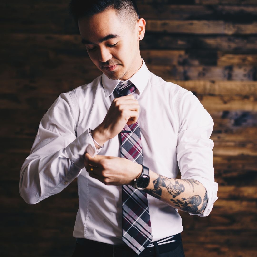 A Custom Necktie Is All You Need To Create A Cracking First Impression