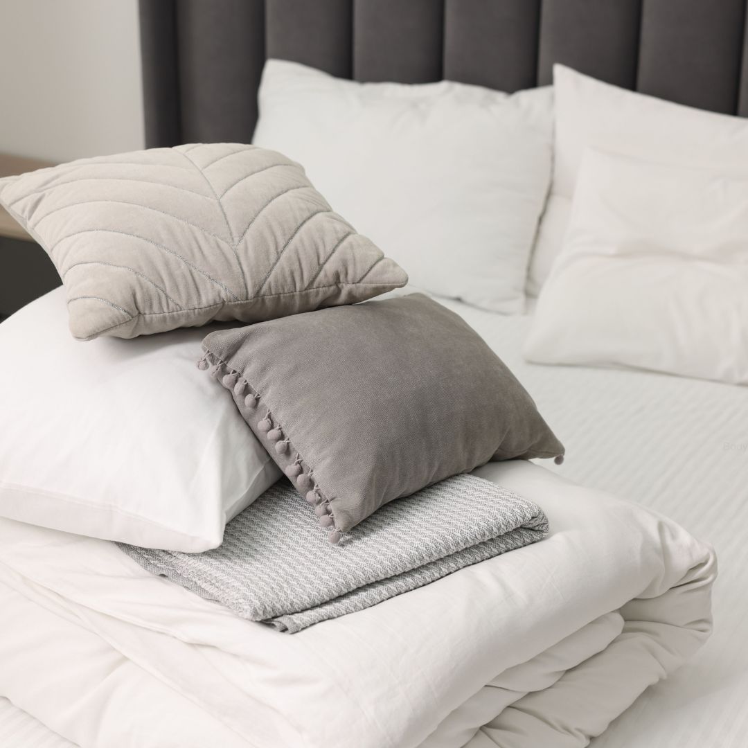 Odor-Minimizing Bedding