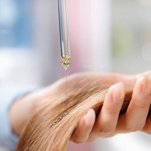 4 Ways To Use Castor Oil For Your Hair