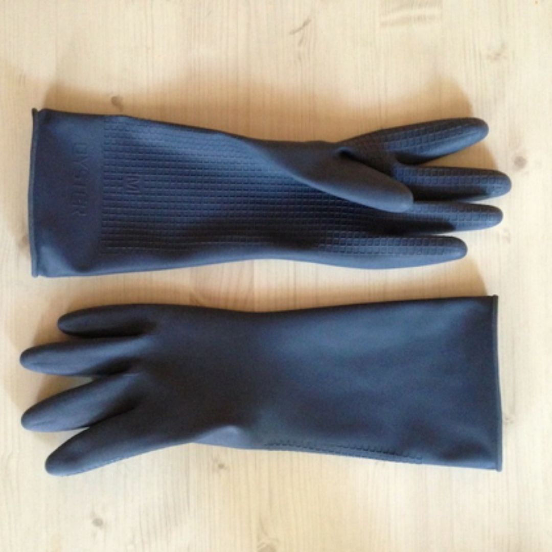 Choosing the Best Type of Gloves to Protect Your Hands