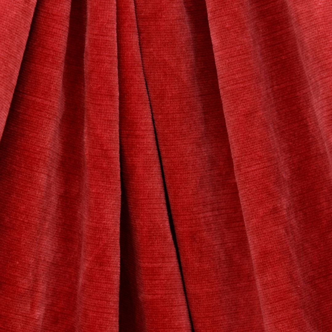What Makes Everyone Fall For The Crushed Velvet Curtains?