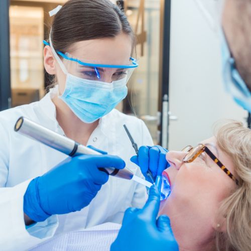 The Best Goggles for Dental Workers