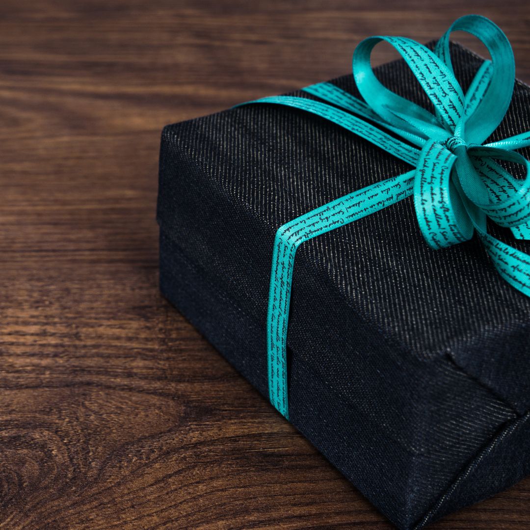 Surprise Your Writer Husband With Some Rhymes & These Gift Ideas