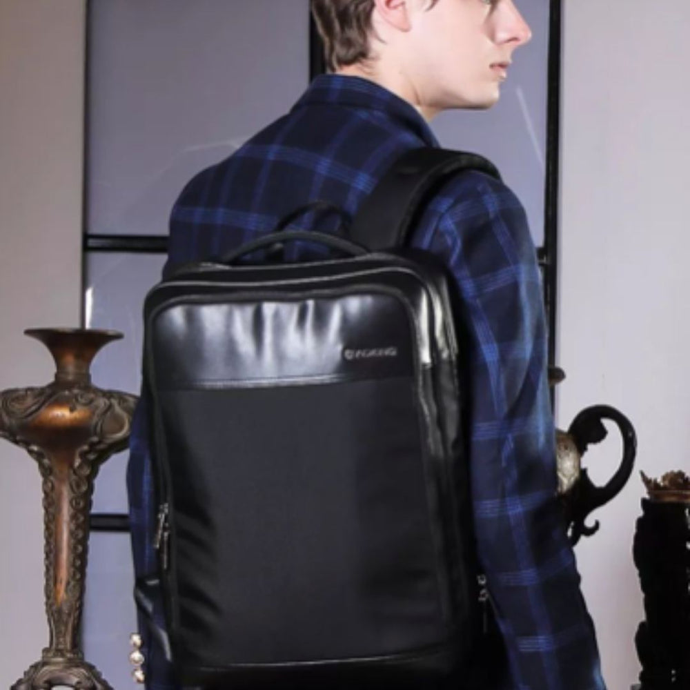 How to Choose the Best Backpack for Working Professionals