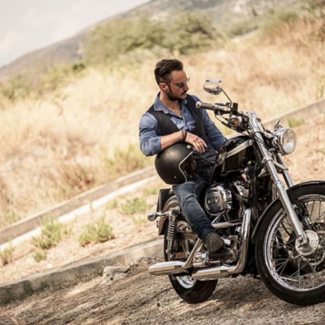 How to Choose the Right Outfit for Motorcycling