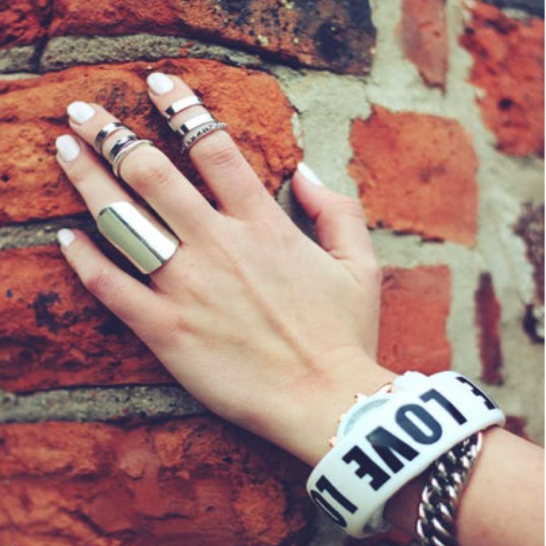 How to Transform Your Style with Accessories
