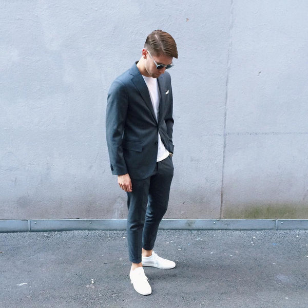 How To Layer Up Your Tee, How to wear blazer with tee for men ...