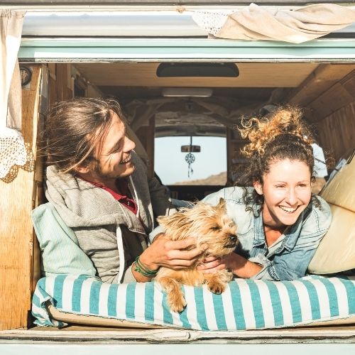 Must-Have Travel Items and Gear For Dog Owners
