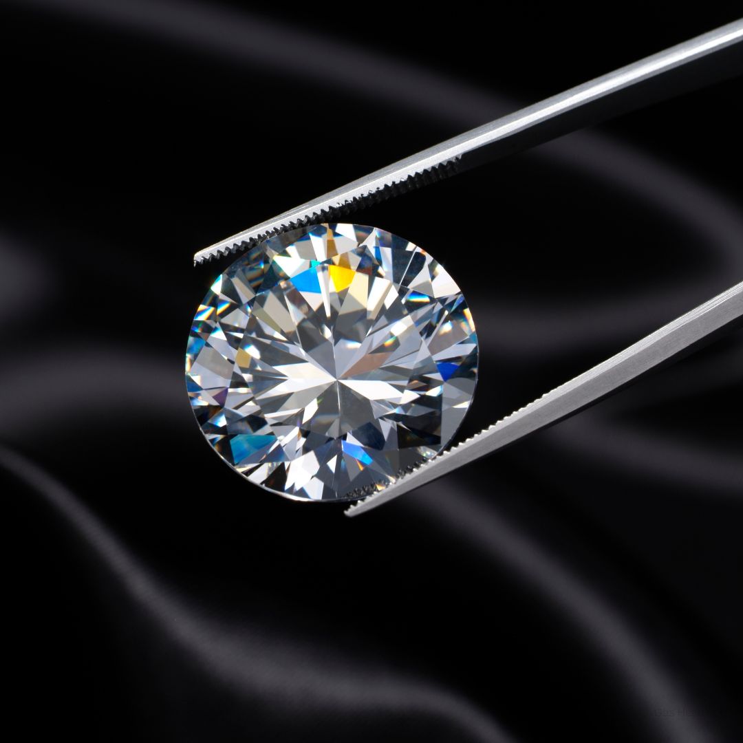 Natural Diamonds and Lab Diamonds