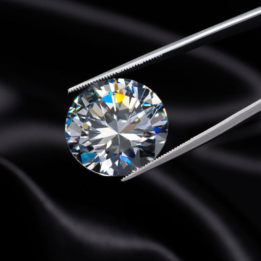 Natural Diamonds and Lab Diamonds