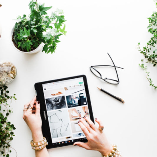 Online Shopping Hacks: How Fashion Editors Make Bargains Online