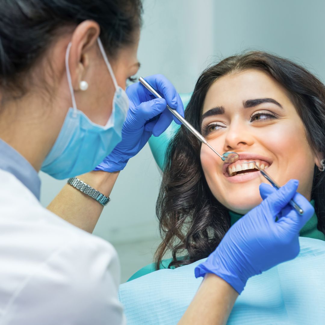 Choosing the Right Dentist: Qualifications, Specialties, and Questions – LIFESTYLE BY PS