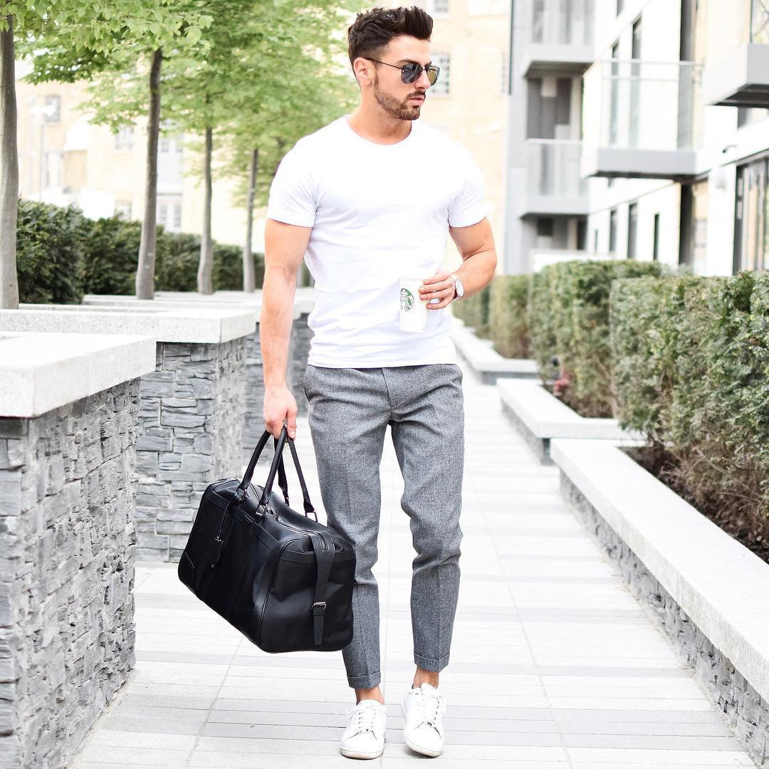 Grey pants summer outfit on sale