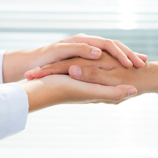 Top Tips for Giving Sympathy and Support to a Grieving Friend