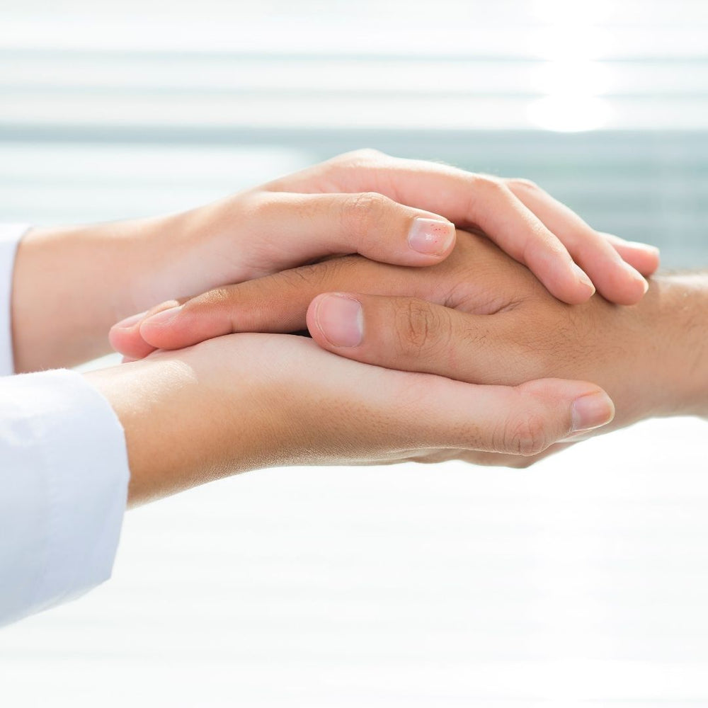 Top Tips for Giving Sympathy and Support to a Grieving Friend