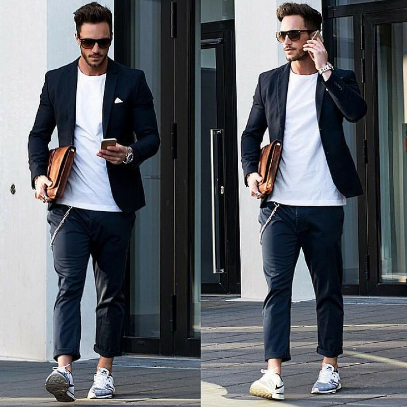 How To Wear A Casual Blazer With T-shirts