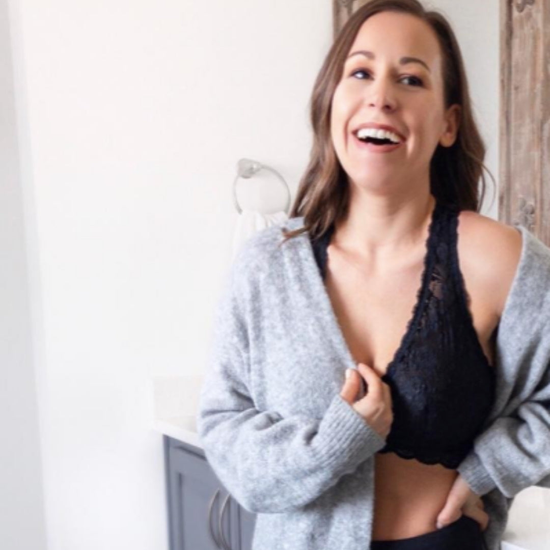 10 INCREDIBLE WAYS TO SHOW OFF YOUR  BRA THIS SEASON
