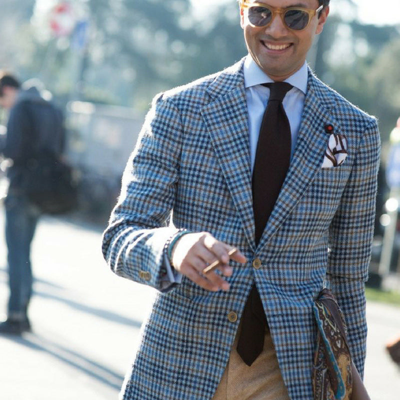 Want to look sharp in your cocktail party? Check out how to rock cocktail attire for men. #cocktailattire #cocktaildresscode #mensfashion #streetstyle