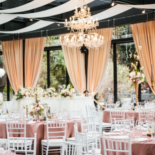 How to Find a Color Scheme for Your Wedding