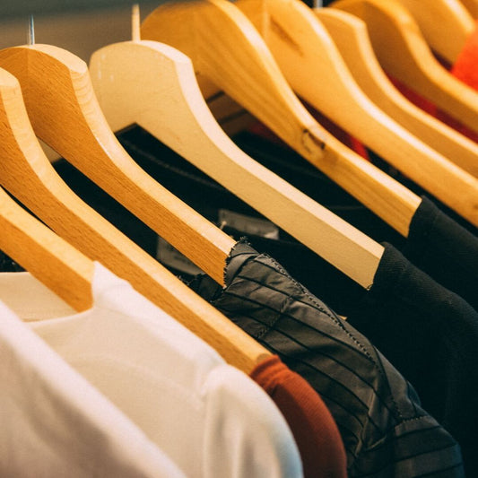 Thrift and Style: How You Can Affordably Embrace the Latest Fashion Trends