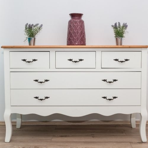 5 Utilities Of A Highly Functional Chest Of Drawers