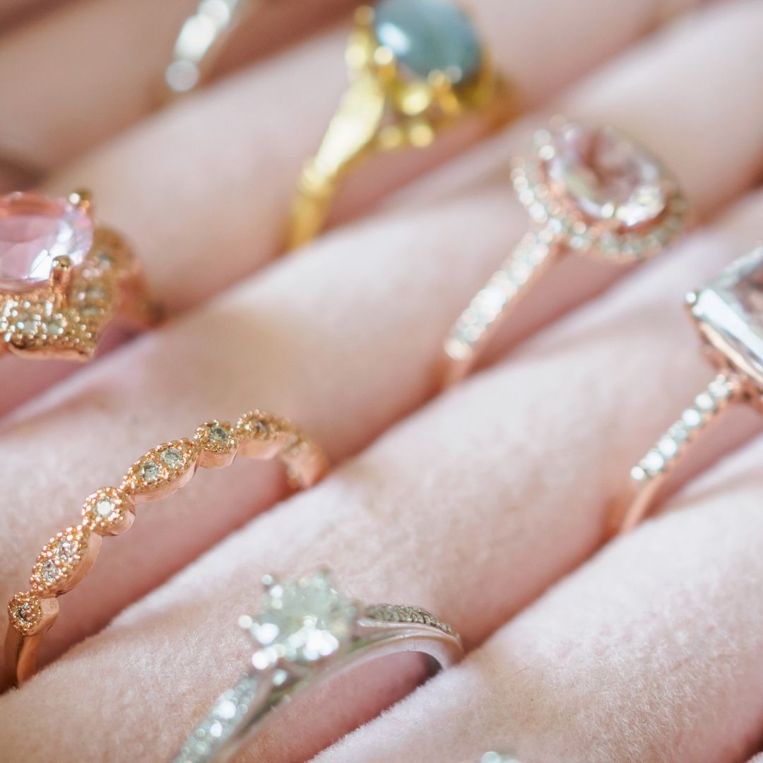 9 Ways to Spot Fake Jewelry