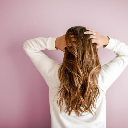 WINTER  HAIR CARE TIPS FOR WOMEN
