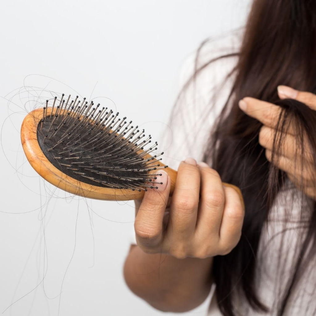 4 Reasons Behind Your Excessive Hair Loss