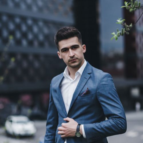 The Travel Gear Essentials that Every Gentleman Needs