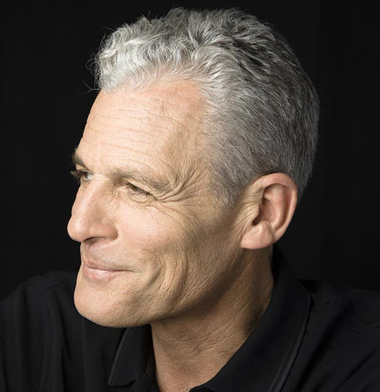 5 Reasons to Start Wearing a Men's Toupee Hair System