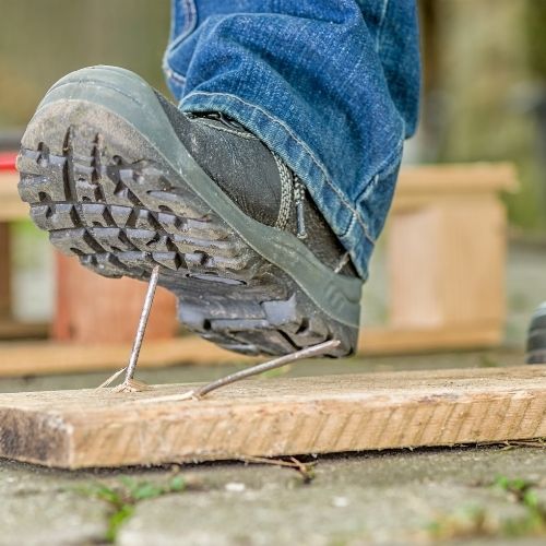 Choose the Right Safety Boots with These 5 Easy Steps