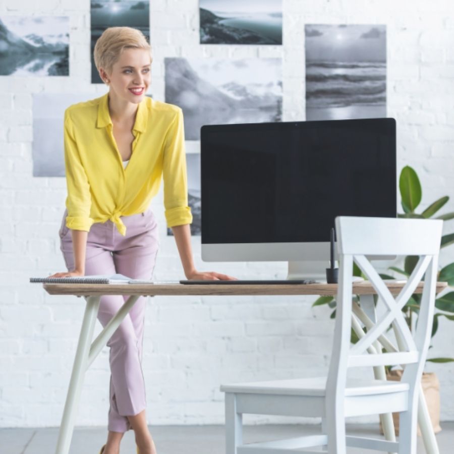 Standing Desk and Its Benefits for Health