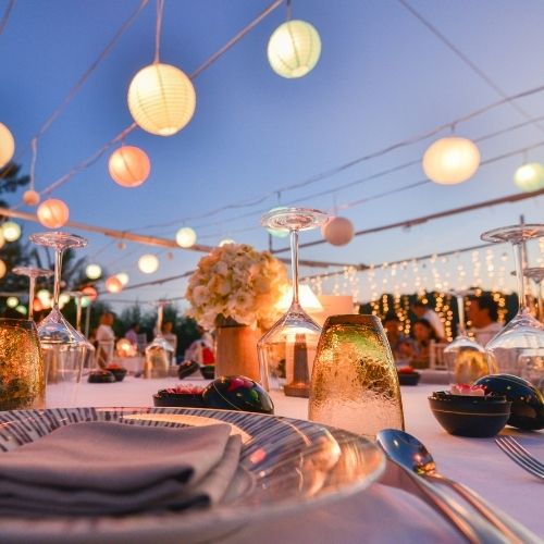 Top 5 Personalized Wedding Party Favors To Surprise Your Guests