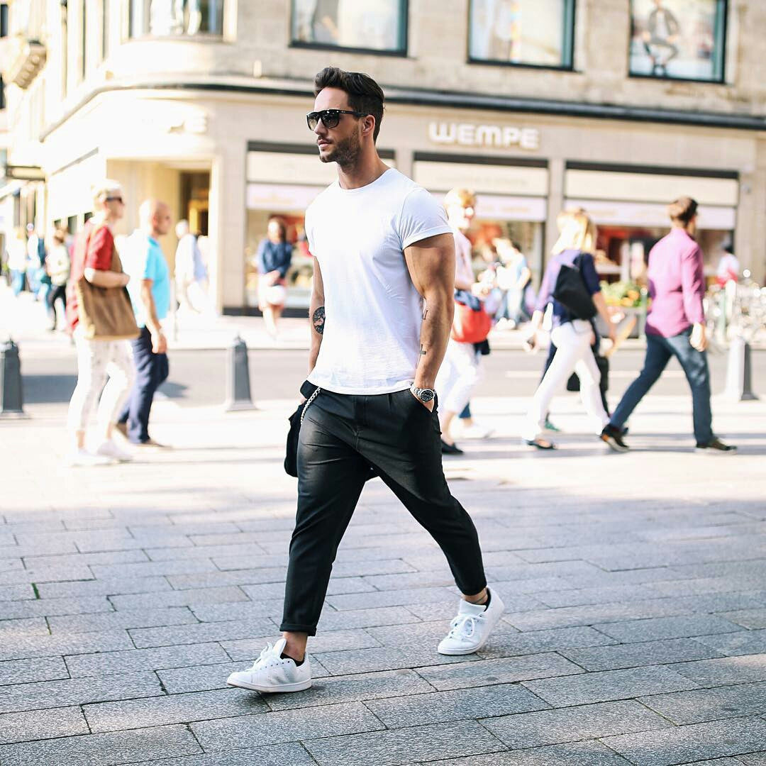 white t-shirt outfit ideas for men 