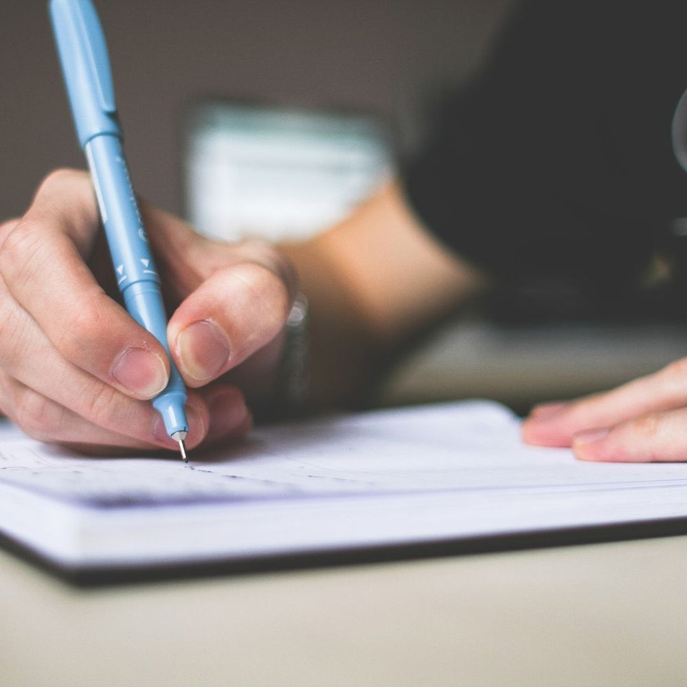 How to Avoid Fragments When Writing: Write Complete Sentences Using a Simple Grammar Self-Check